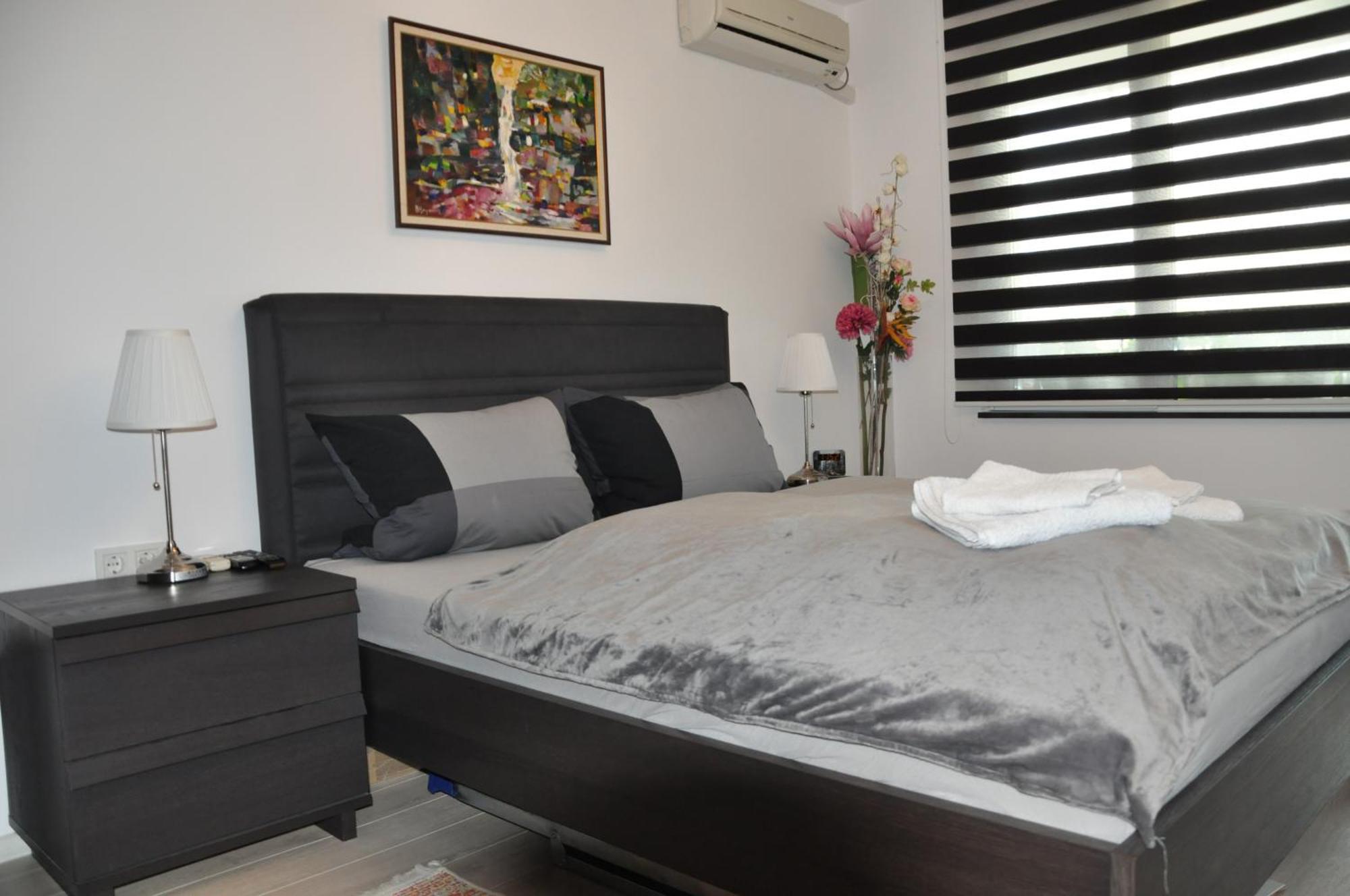 City Apartment Varna Esterno foto