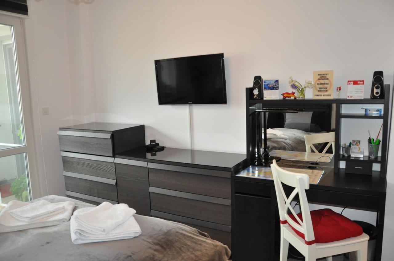 City Apartment Varna Esterno foto